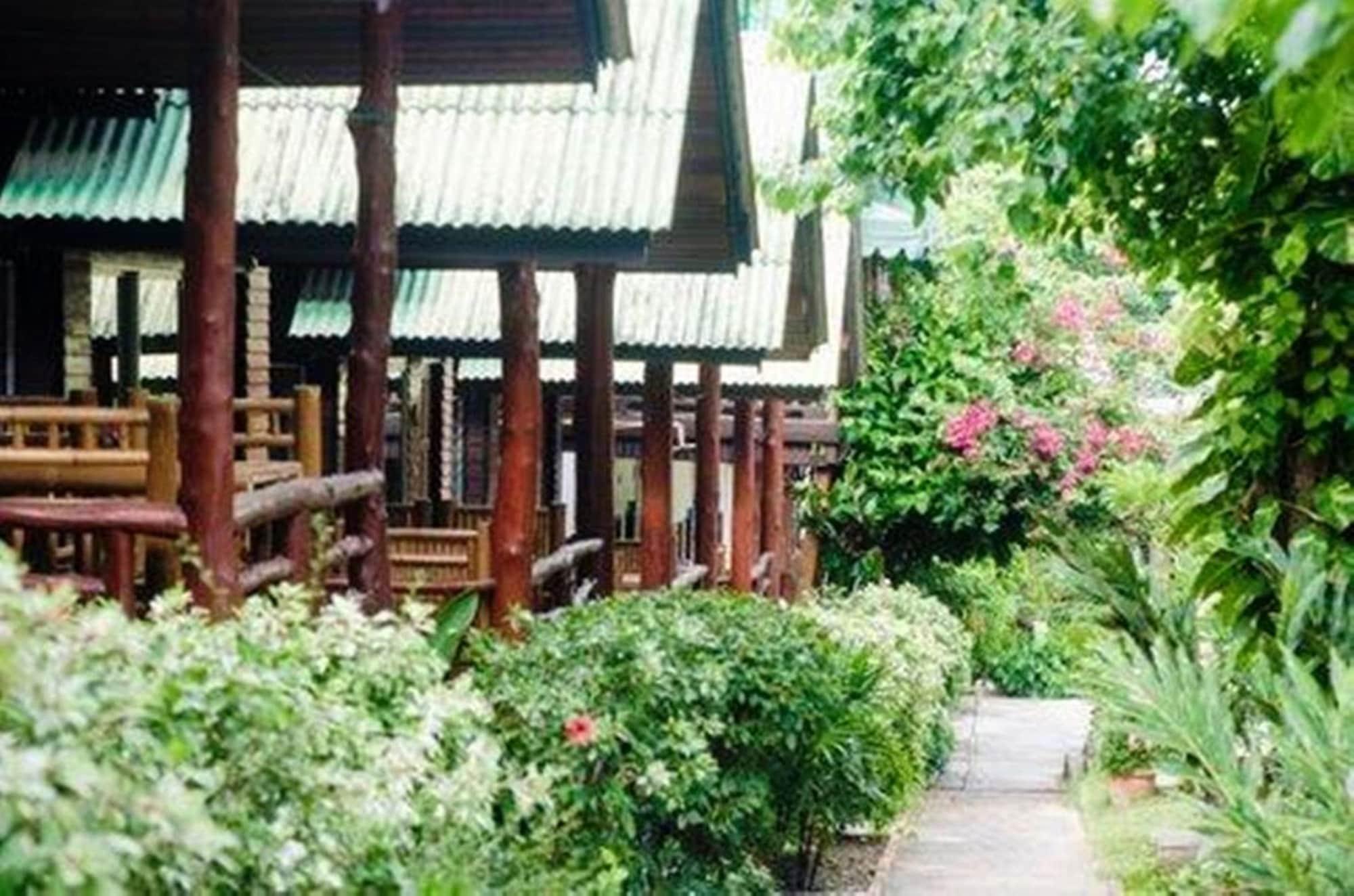 Sea Garden Hostels Haad Rin Exterior photo
