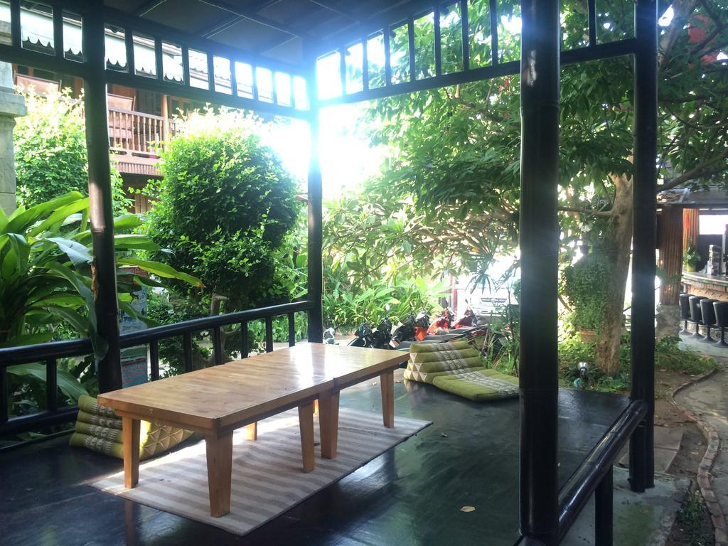 Sea Garden Hostels Haad Rin Exterior photo