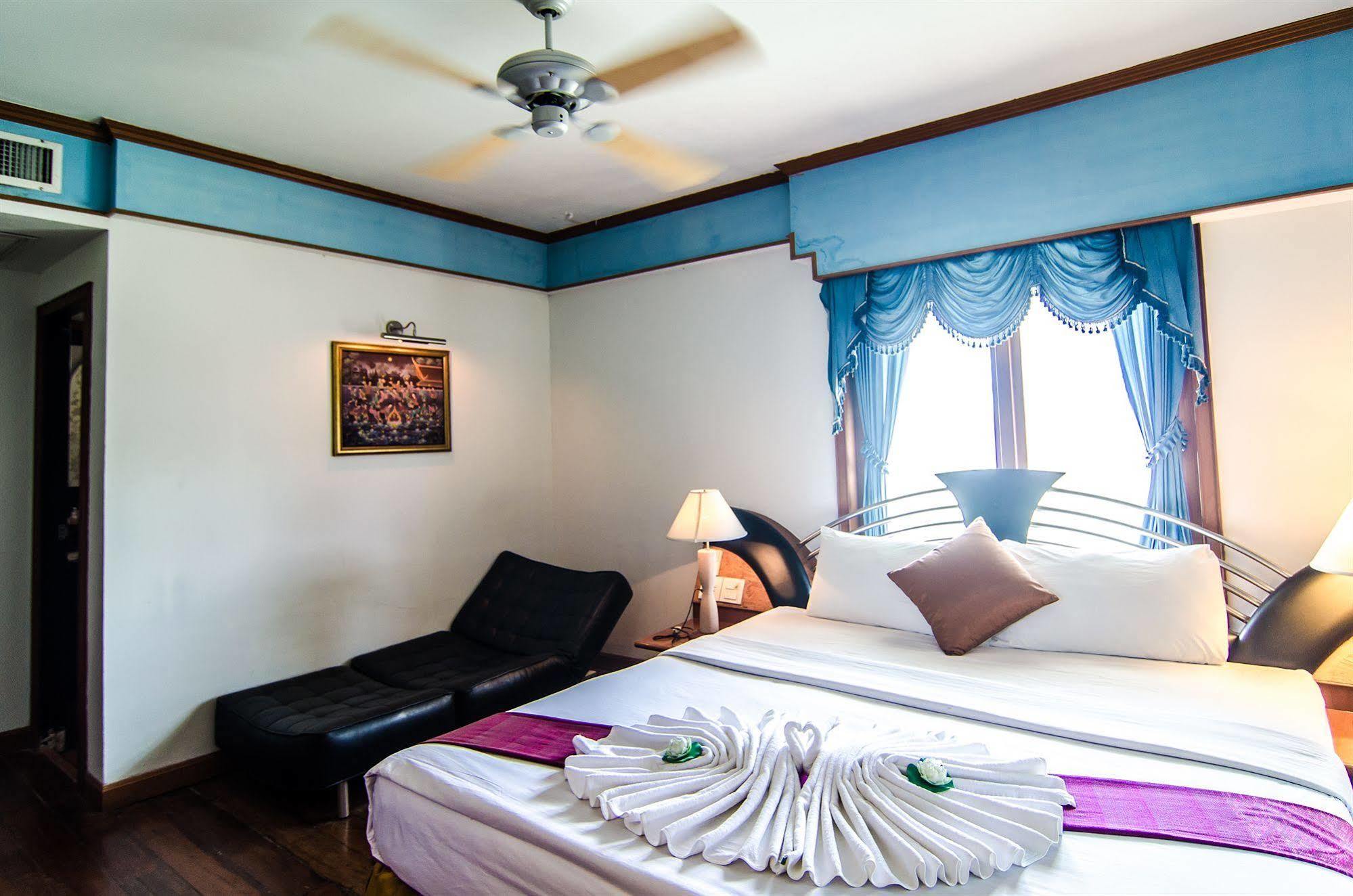 Sea Garden Hostels Haad Rin Exterior photo